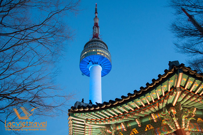 du lịch Hàn Quốc Tháp Namsan