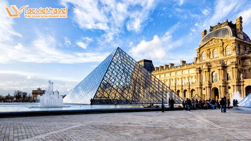 bảo tàng Louvre