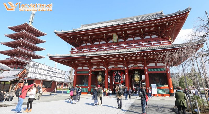 Du lịch Tokyo đền Asakusa 