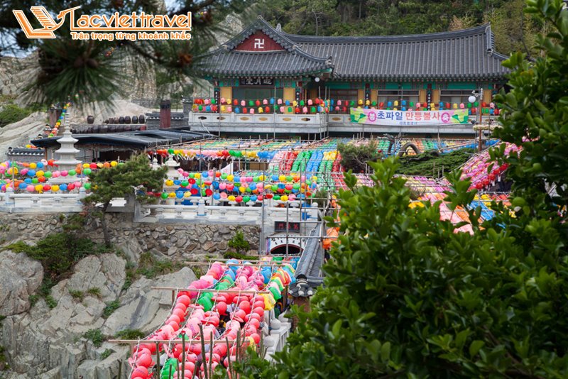 Du lịch hàn quốc chùa Haedong Younggungsa Busan
